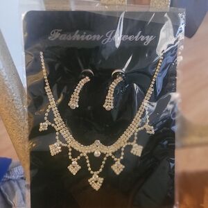 Fashion Jewelry Gold Necklace and Earring Set